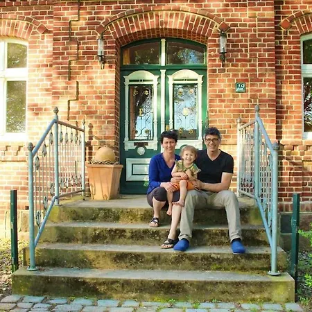 Romantische Unter Den Linden * Buchholz (Mecklenburg-Vorpommern)