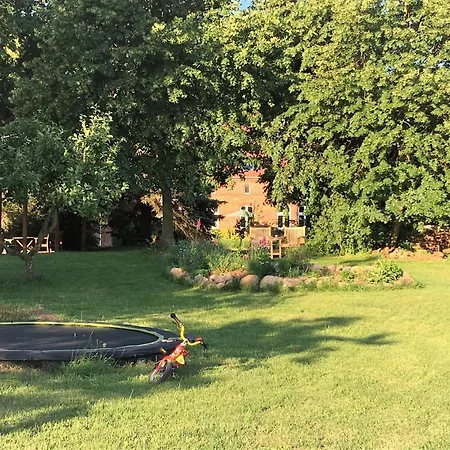 Romantische Unter Den Linden *