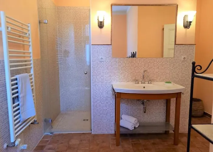 Romantische Unter Den Linden Buchholz (Mecklenburg-Vorpommern)