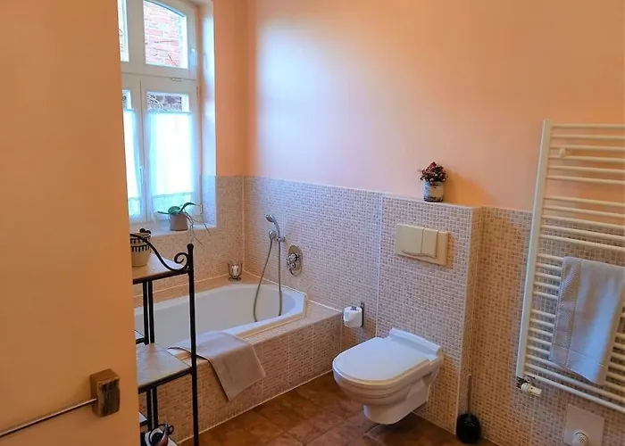 Romantische Unter Den Linden Buchholz (Mecklenburg-Vorpommern)