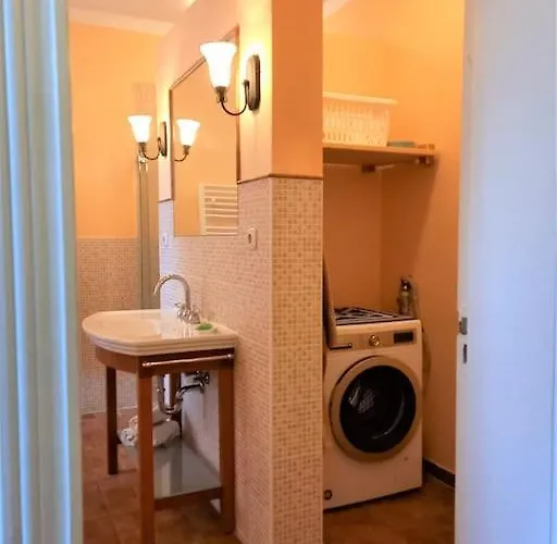 Romantische Unter Den Linden Buchholz (Mecklenburg-Vorpommern)