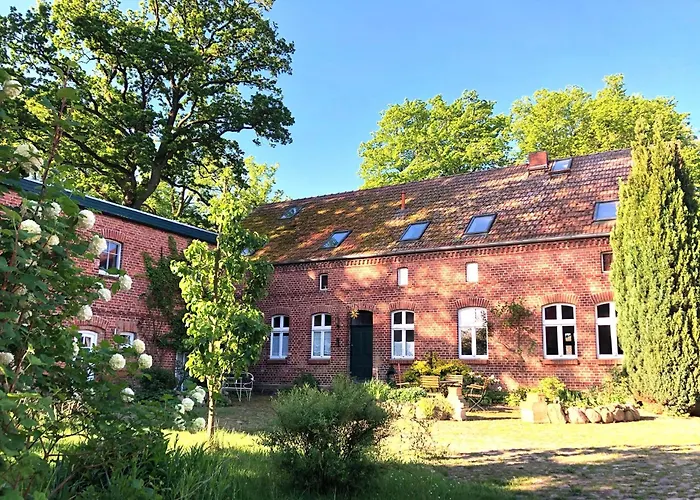Romantische Unter Den Linden Buchholz (Mecklenburg-Vorpommern)